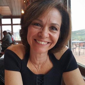 Meet your Posher, Laurie